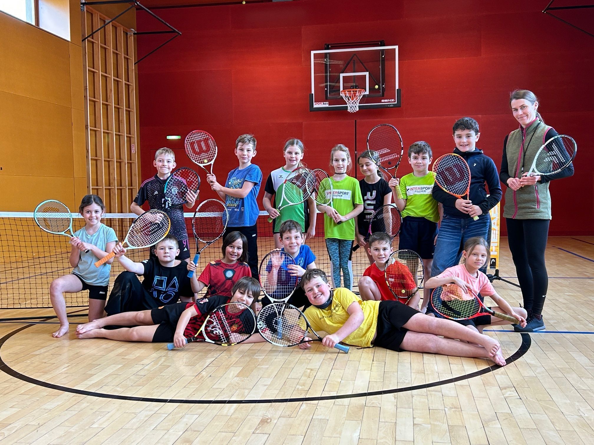 Die Tenniseinheiten in der Volksschule Tschagguns fanden mit Stanka Spisakova statt.