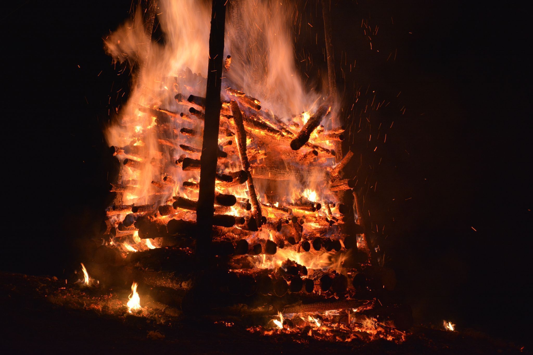 lange hat er gebrannt