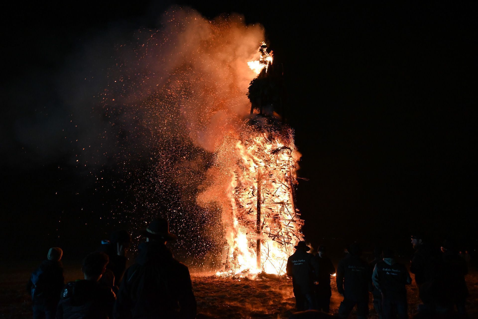 Am Samstagabend vertrieb die Eichele Funkenzunft den Winter.