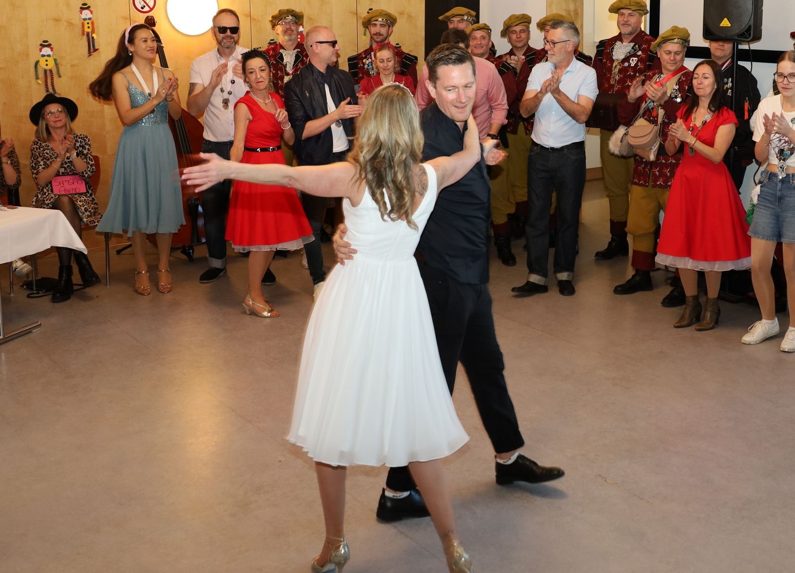 Erstes Kaffeekränzle in Eichenberg begeistert Jung und Alt (Bildergalerie)