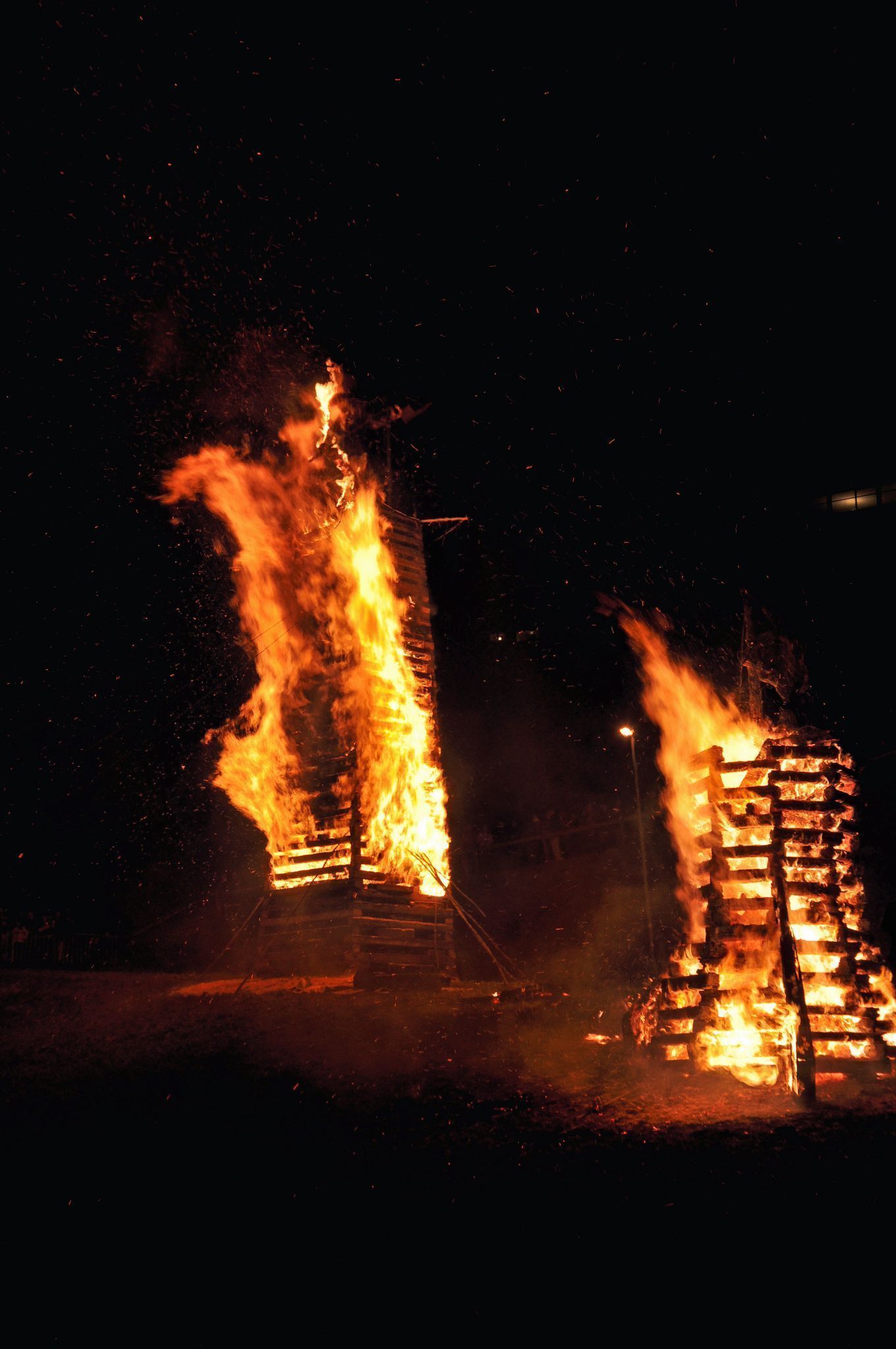 Gegen Ende des Abends brannten beide Funken und setzten ein leuchtendes Zeichen für den Frühling im Oberdorf.