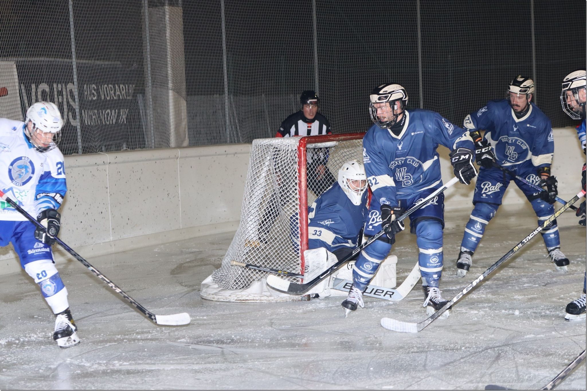 Werbung für den Eishockeysport in Rankweil.