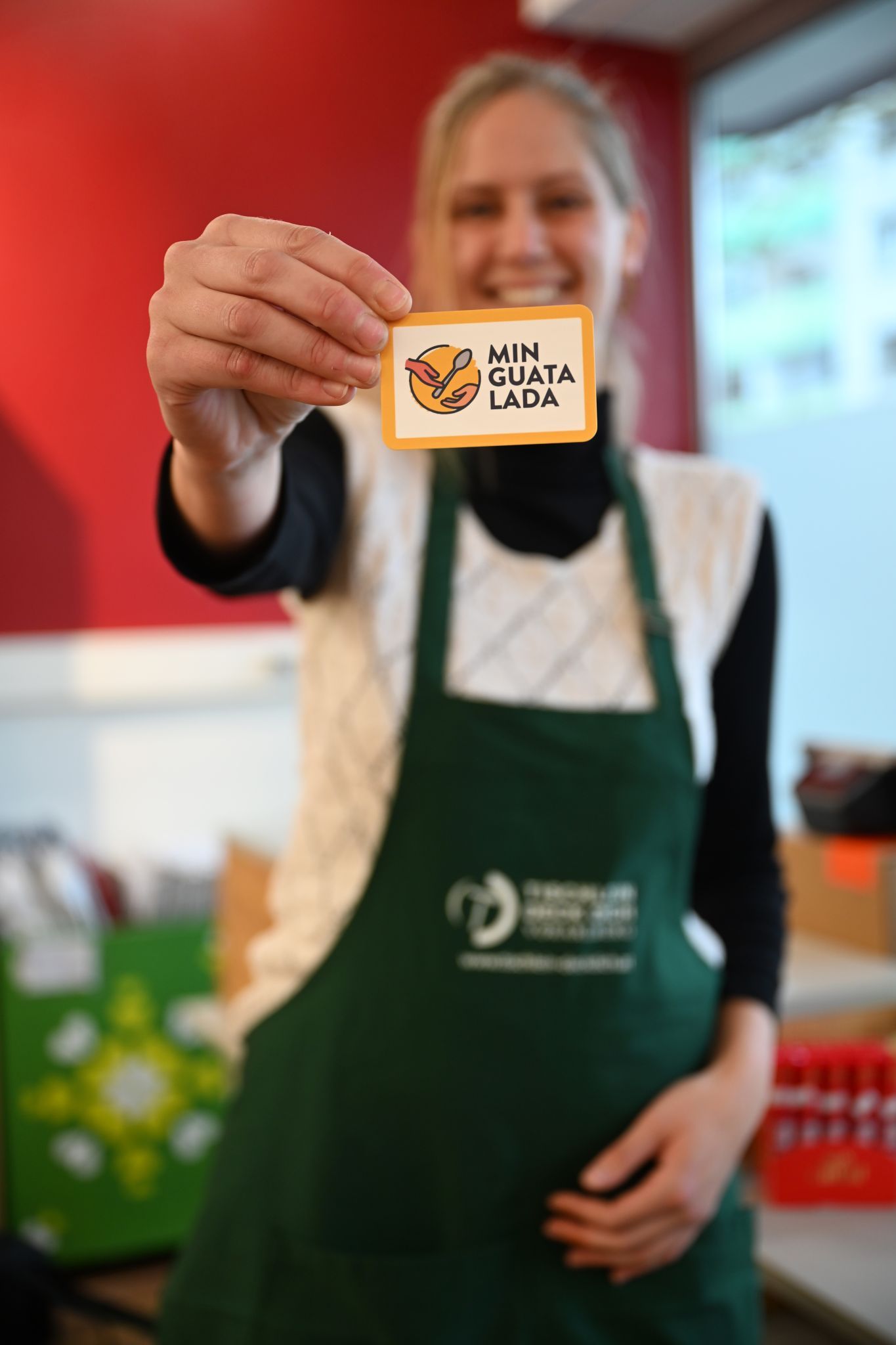 Sind die Bedingungen erfüllt, bekommt der Kunde eine Bezugskarte für den Laden.