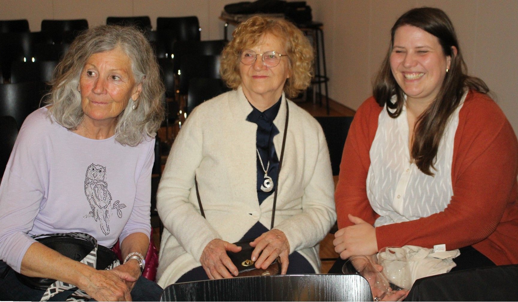 Ein Trio, das sich köstlich amüsierte.