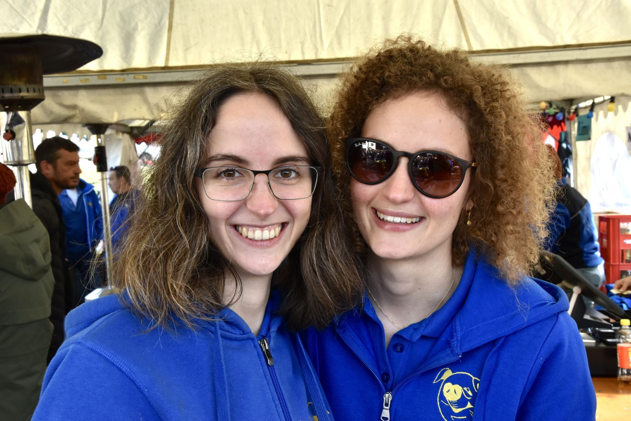 Laura und Olivia Seebacher