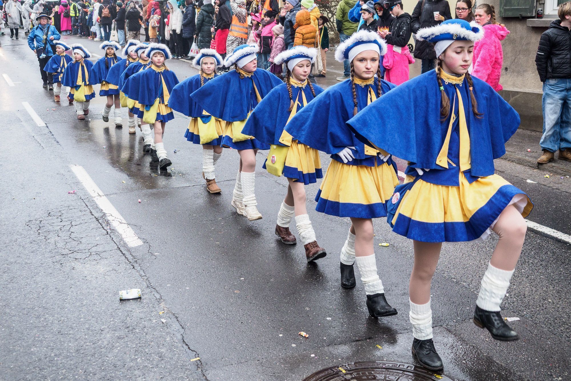 Götzner Fasnatumzug - Samstag 14. Februar (Bildergalerie)