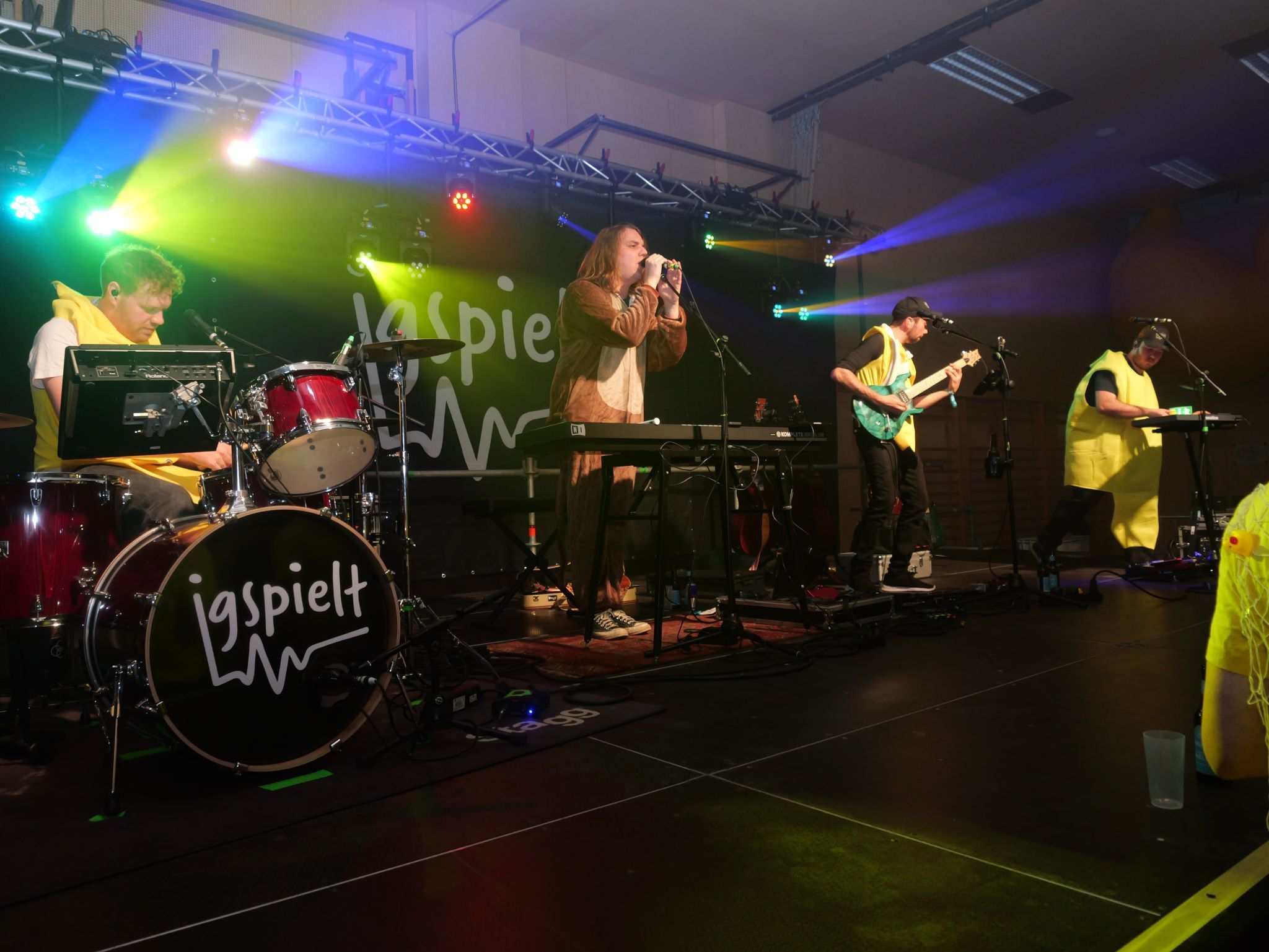 Die Liveband „Igspielt“ brachte mit Tanzmusik die Halle zum Kochen.