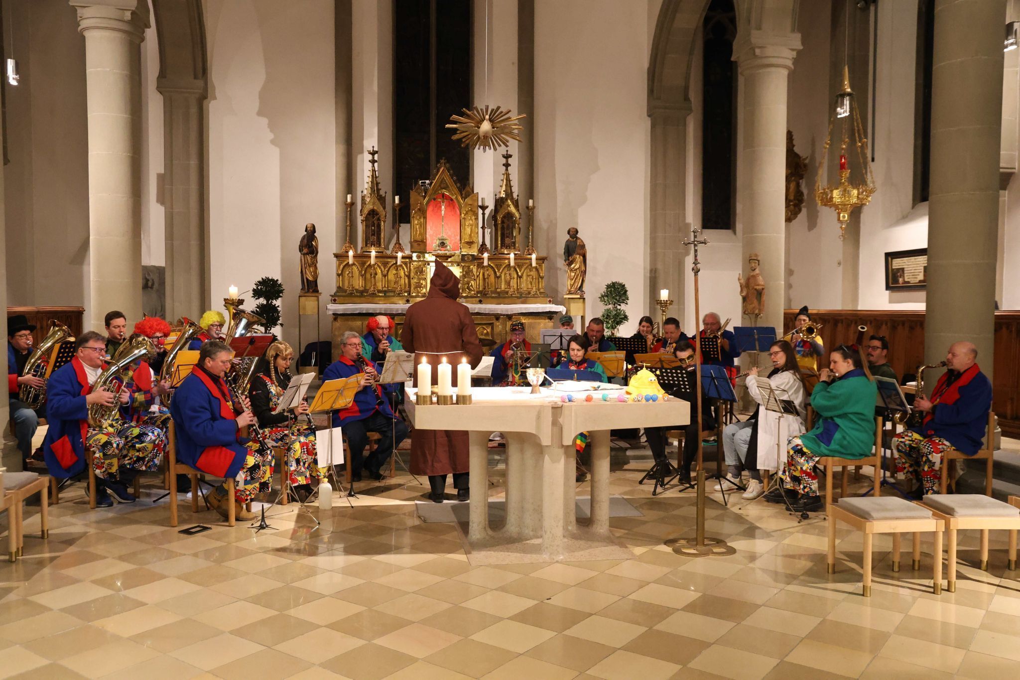 Narrenmesse im Feldkircher Dom und Gugga-Spektakel in Feldkirchs Innenstadt (Bildergalerie)