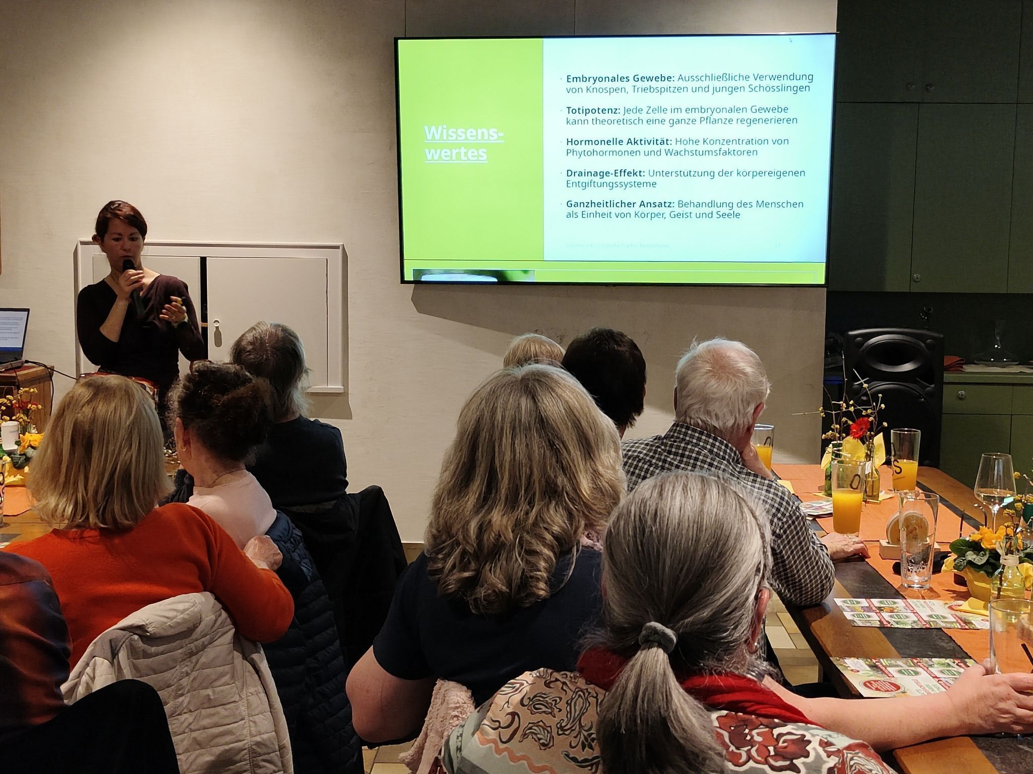 Groß war das Interesse an der ganzheitlichen Wirkung pflanzlicher Knospenextrakte.
