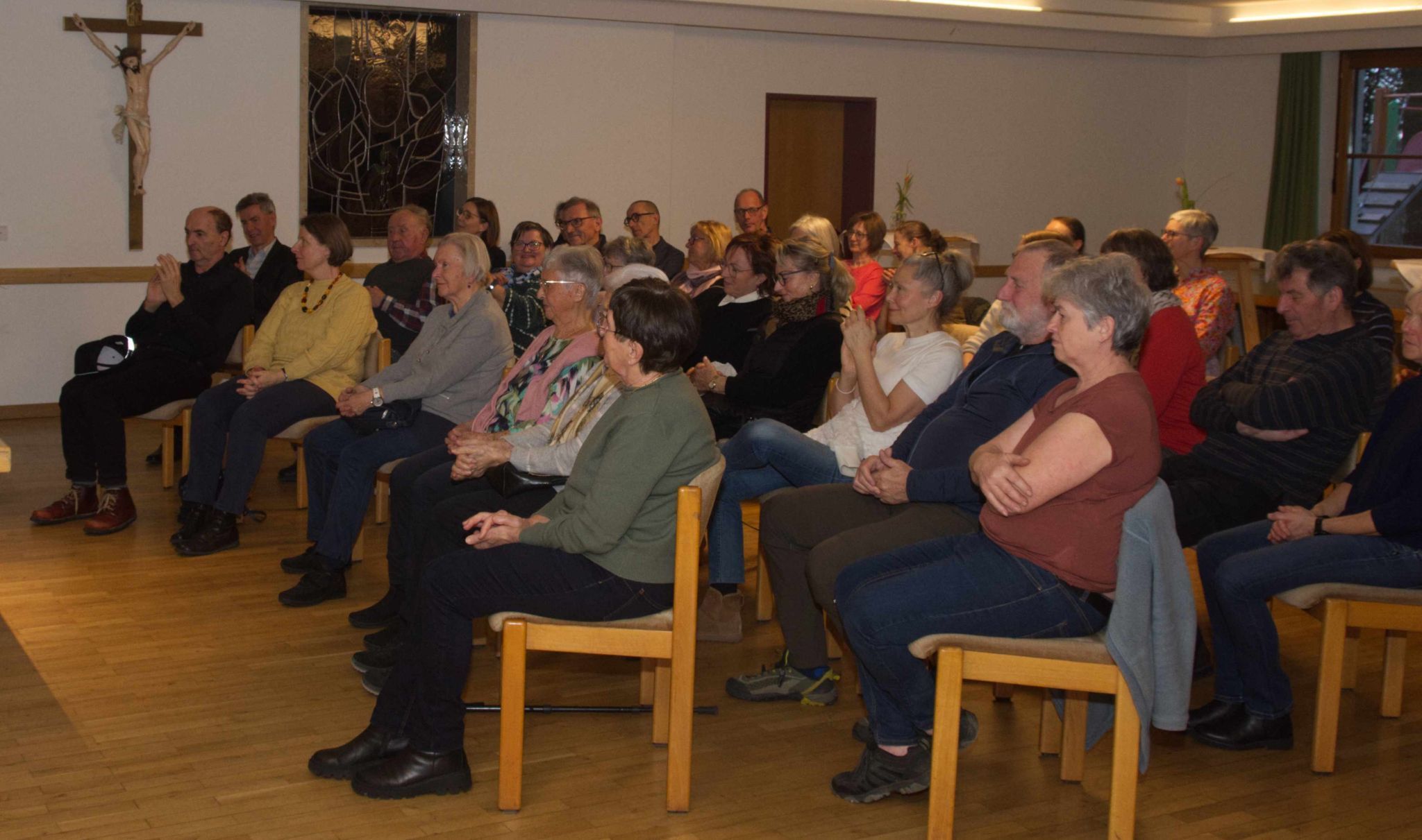 gut besuchte Lesung im Pfarrheim 