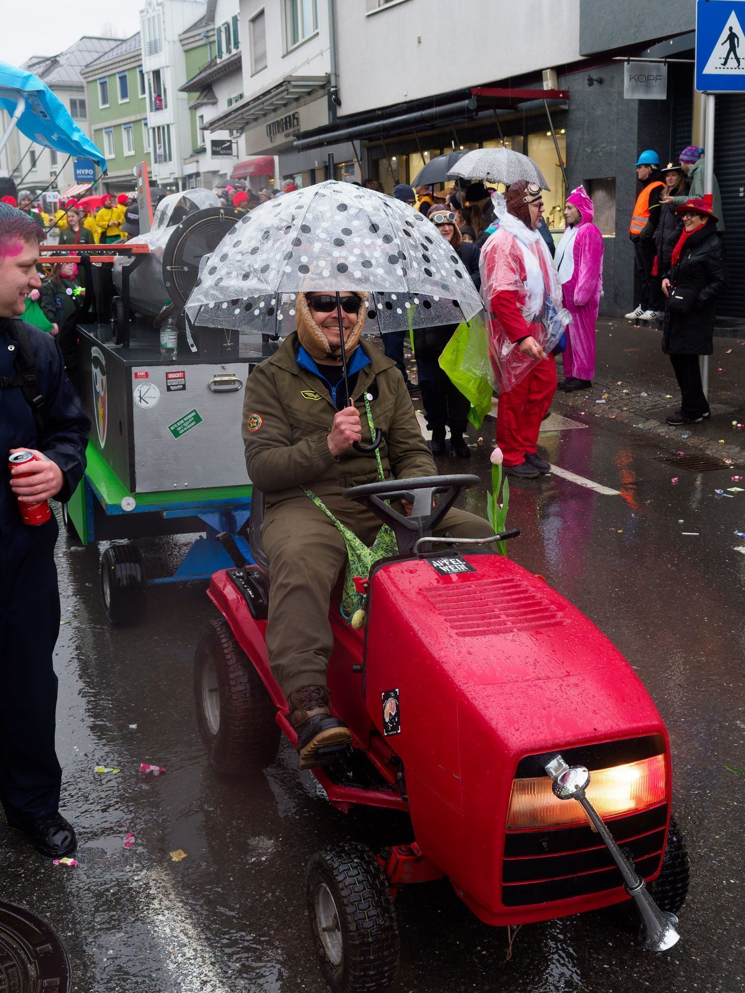 Götzner Fasnatumzug - Samstag 14. Februar (Bildergalerie)