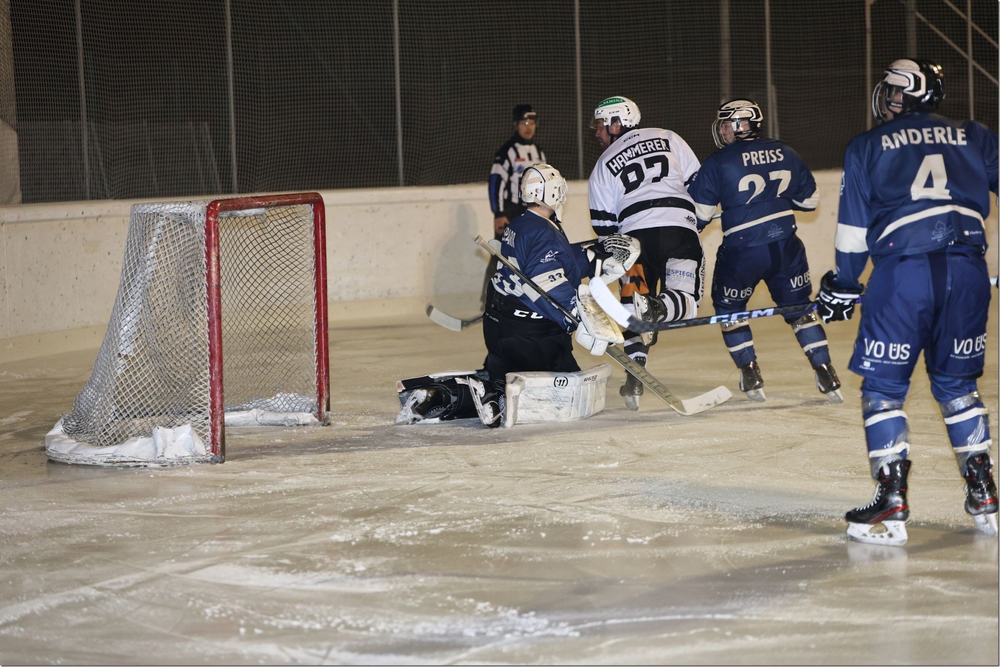 Auf Tore von Sven Grasböck hofft der Meister gegen Favorit Hard. 