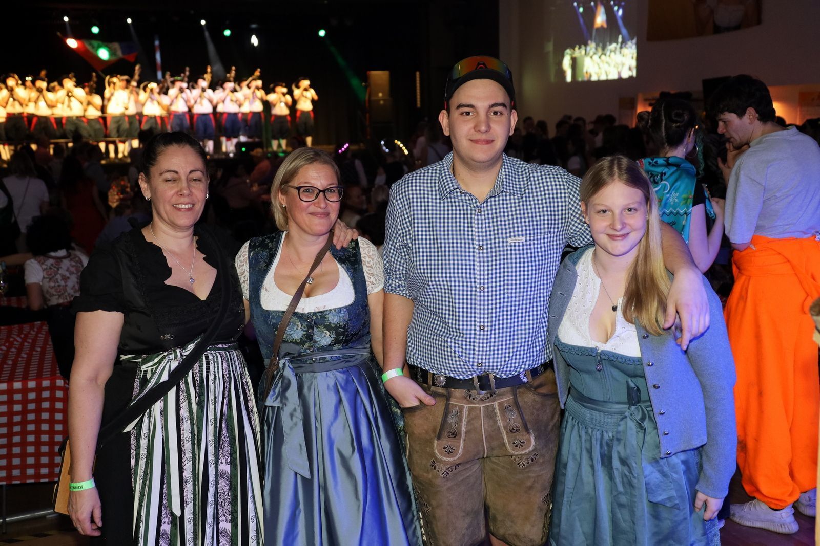 Ringerball des AC Hörbranz begeistert als stimmungsvolles Vereinshighlight (Bildergalerie)