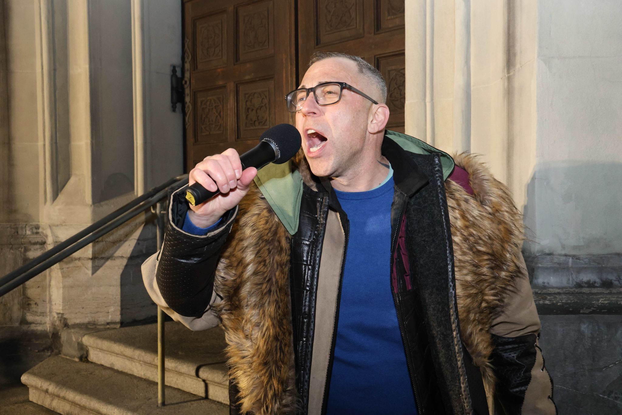 Ersatzmoderator Peter Ulmer in seinem Element.