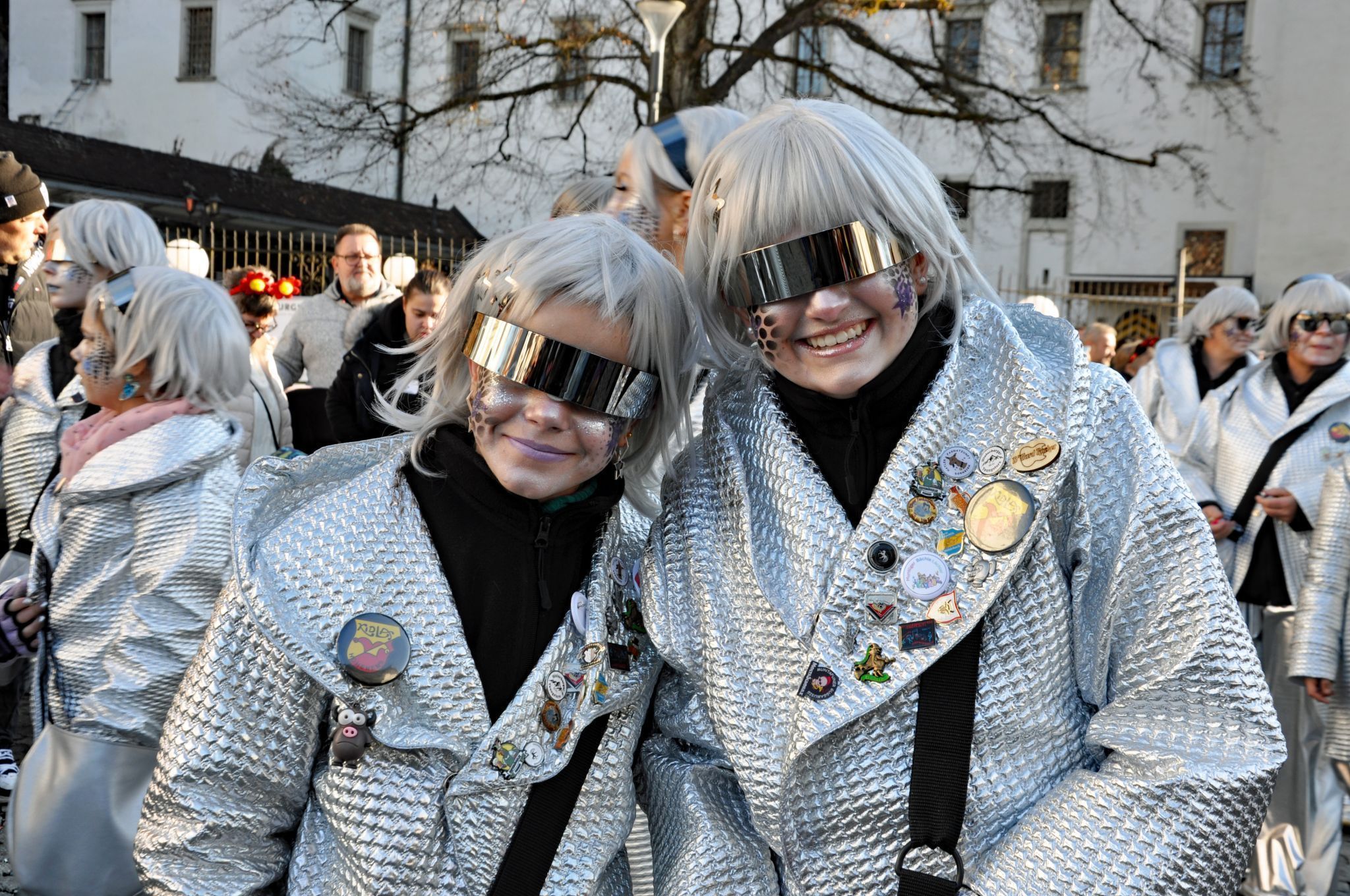 Insgesamt zogen 70 Gruppen durch die sonnige Nibelungenstadt.