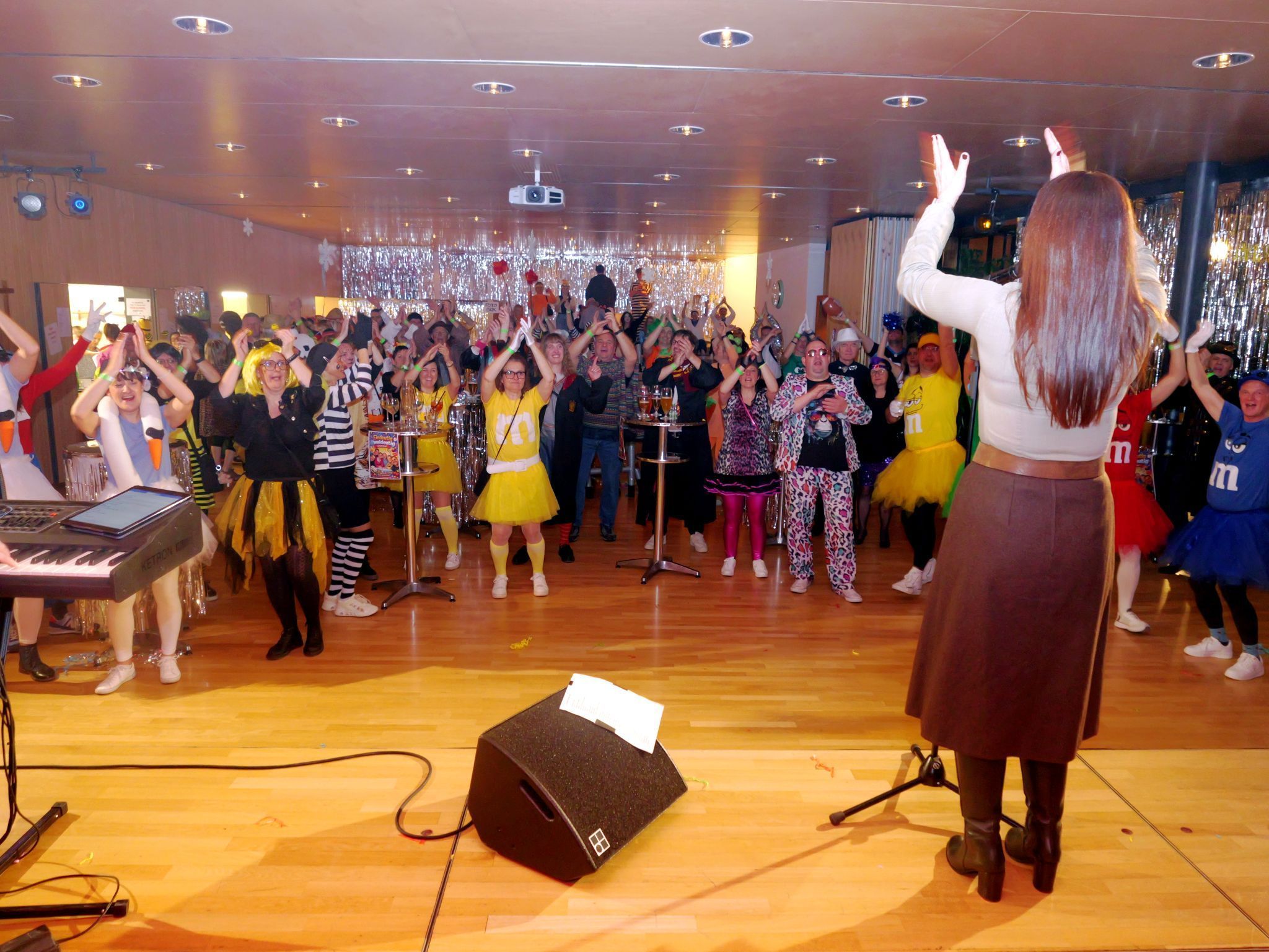 Die Partyband Zündstoff brachte die Mäschgerle vom ersten Takt an in Feierlaune.