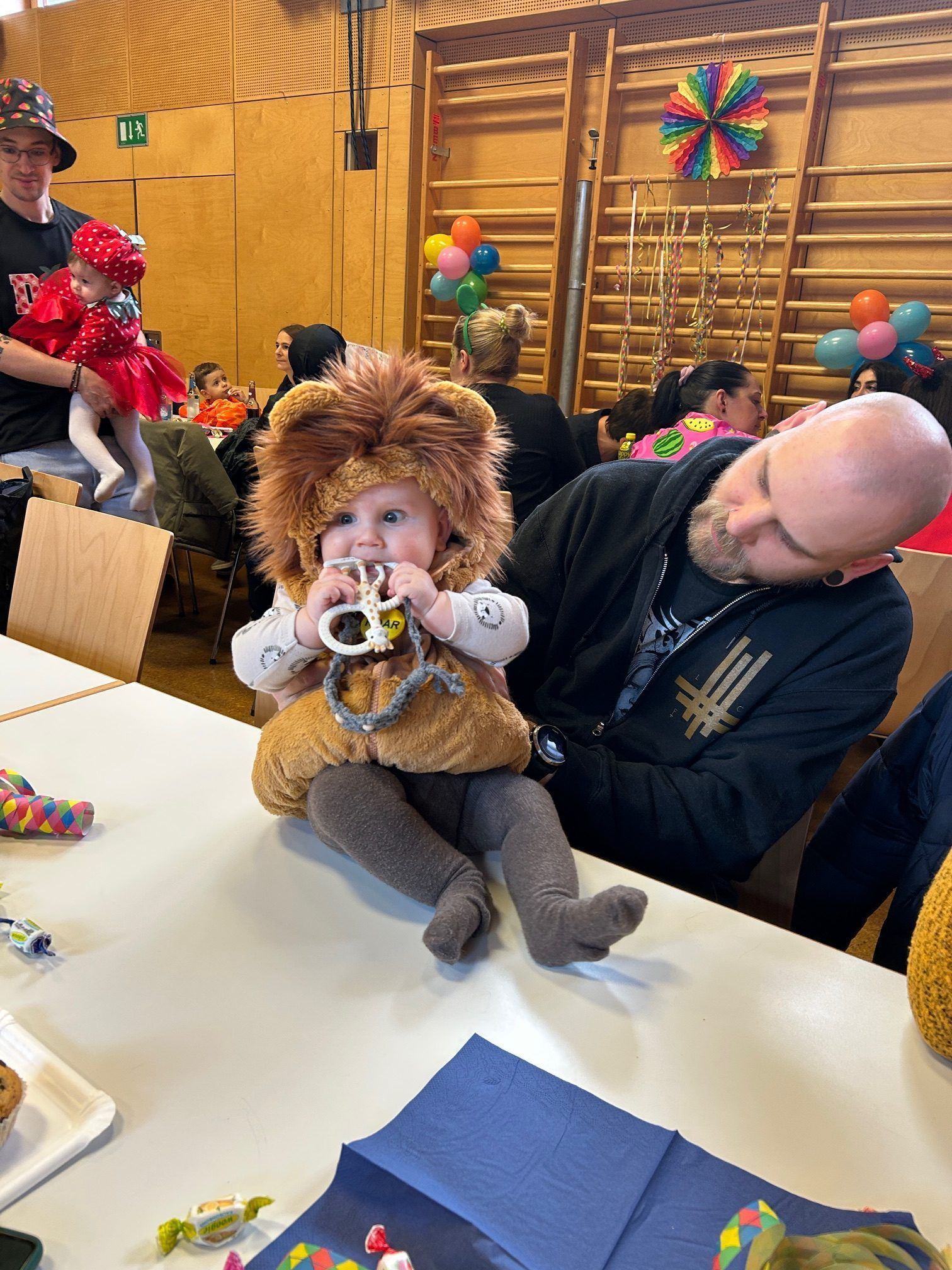 Der kleine Nicolaj genoss das bunte Treiben