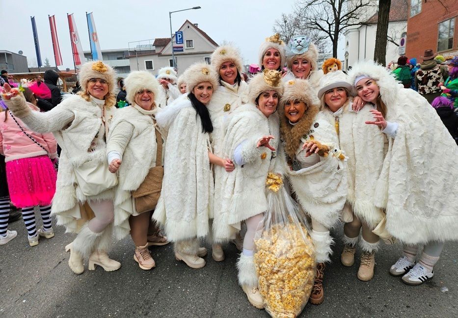 Impressionen vom Kinderfaschingsumzug in Lochau (Bildergalerie)