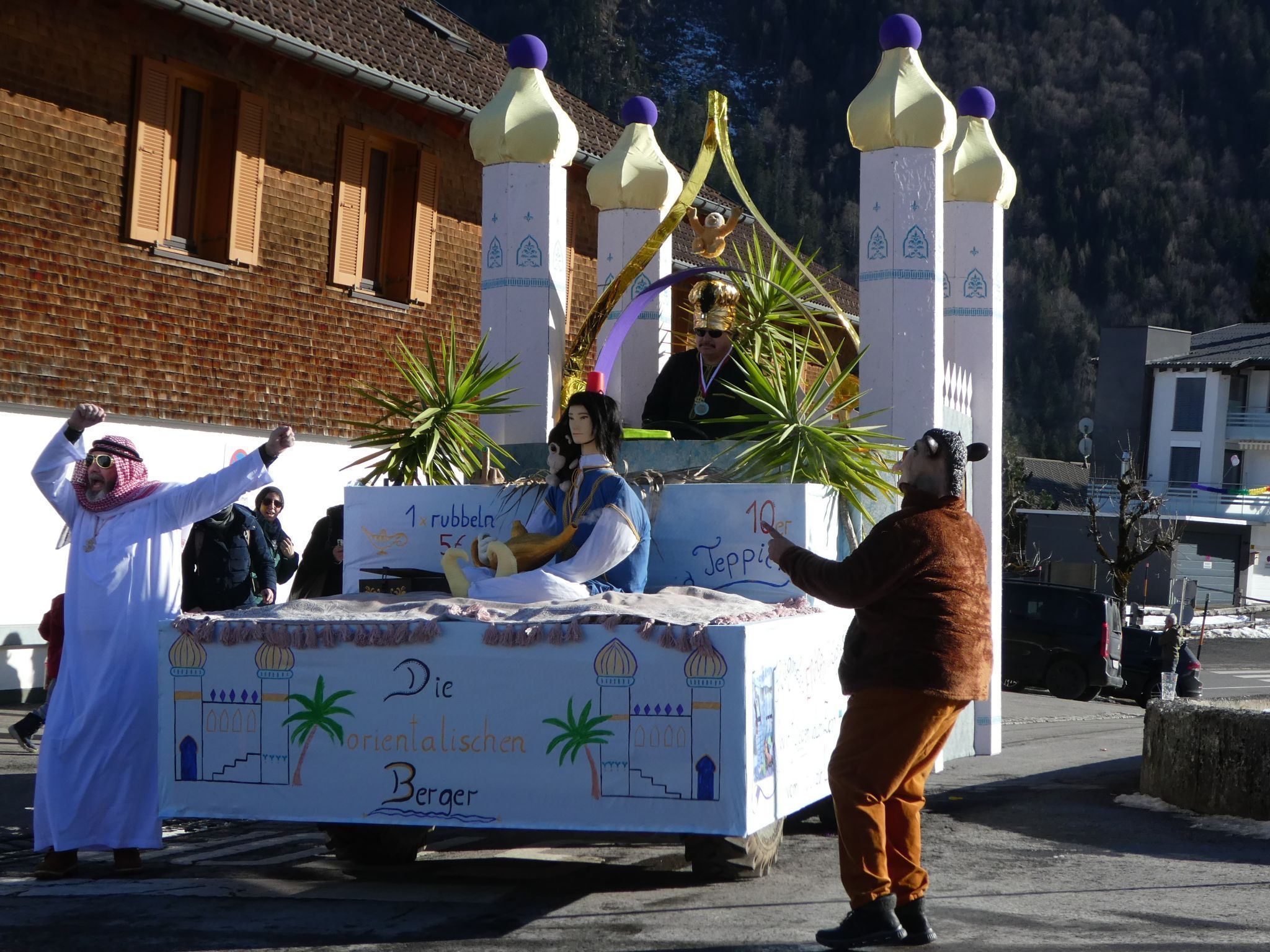 Faschingswagen der Gruppe 