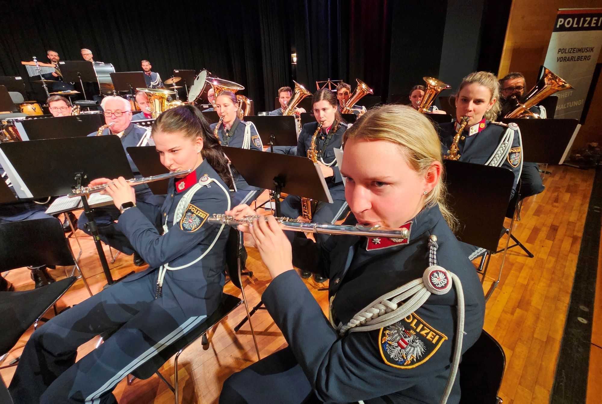 Empfangen wurden die „Militärmusikfreunde“ aus ganz Vorarlberg von der „Polizeimusik Vorarlberg“. 