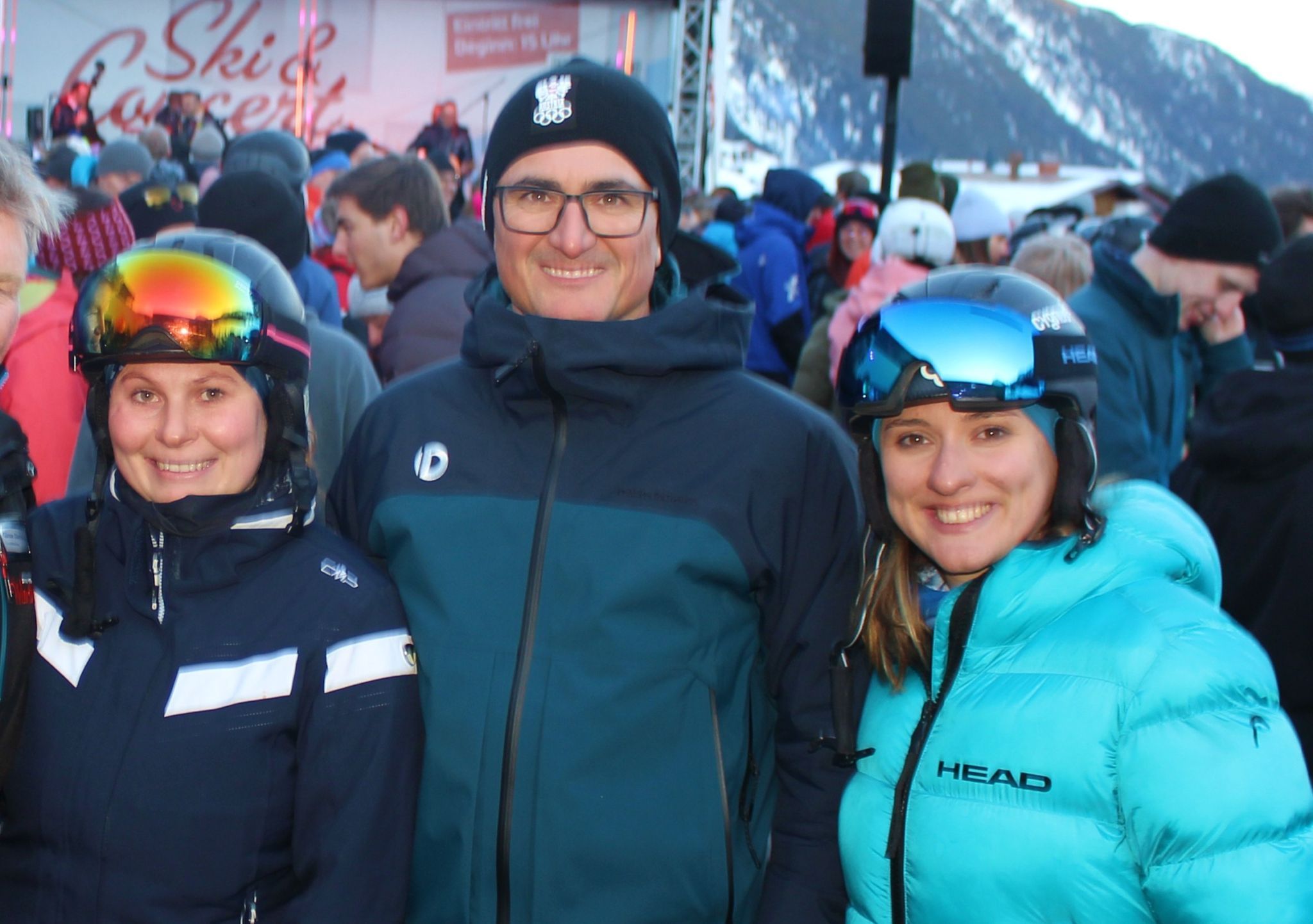 Prominente Gäste bei Ski&Concert v. l.: Michelle Pilgram (Verwaltungsassistentin LKH Rankweil), Michael Köb (CFO Doppelmayr) und Corinna Amort (Marketing Doppelmayr)