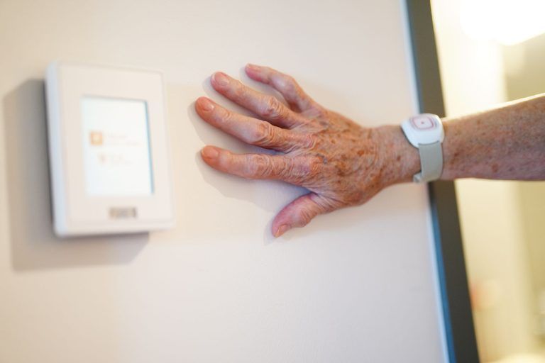 Pflege ist weiblich - nicht nur innerhalb des Personals