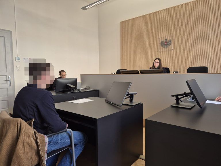 Angeklagter Alkolenker.jpg