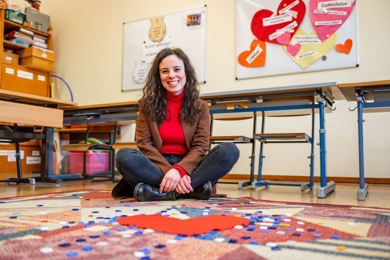 Zwischen Sakramenten und Social Media: "Es ist eine Berufung"