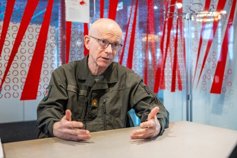 Militärkommandant Gunther Hessel, Interview