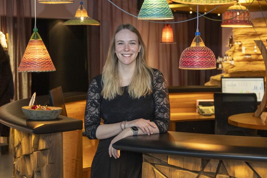 Gold-Gefühl an der Rezeption: Elena Mathis' Weg zum EuroSkills-Sieg