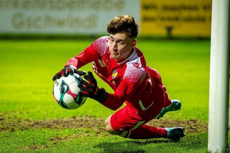 GEPA-20251003-101-150-0063