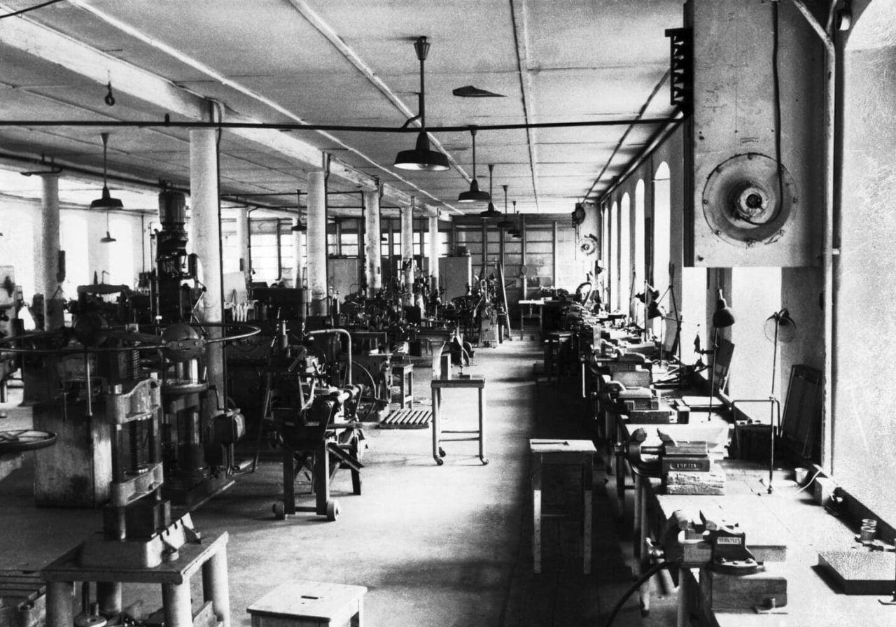 Vom Webstuhl zur Klemme