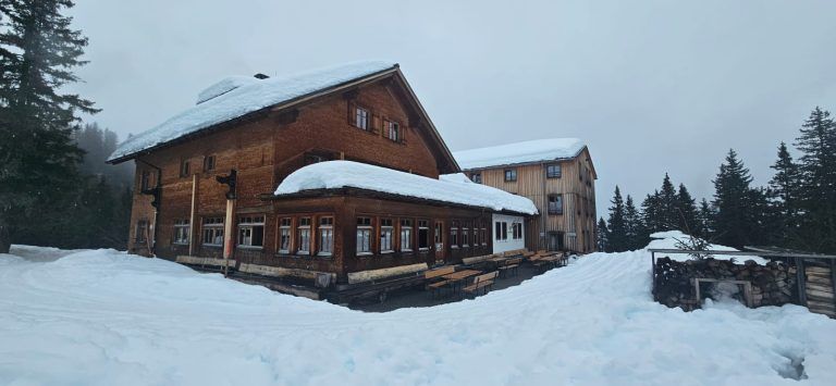 Lindauer Hütte 3.jpg