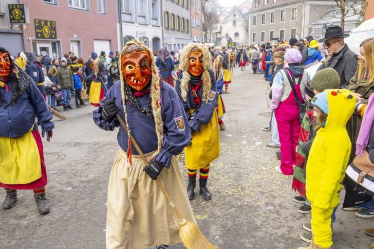 Die schönsten Bilder: So verwandelten 3000 Mäschgerle Feldkirch in eine Faschingshochburg