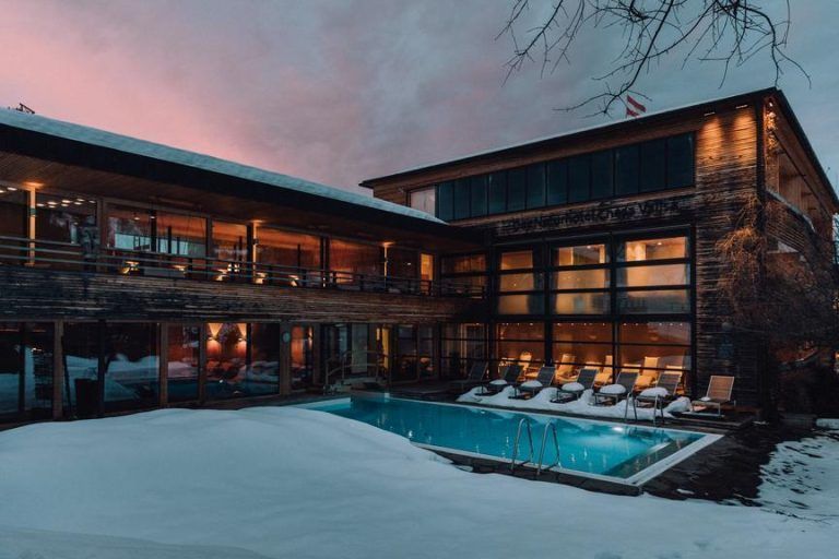 Verzicht auf KI: In diesem Hotel setzt man auf echte Menschen