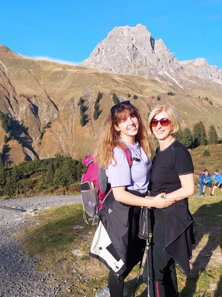 "Ich habe die Bombe gespürt und gehört" – Lina Amann arbeitet unter Extrembedingungen