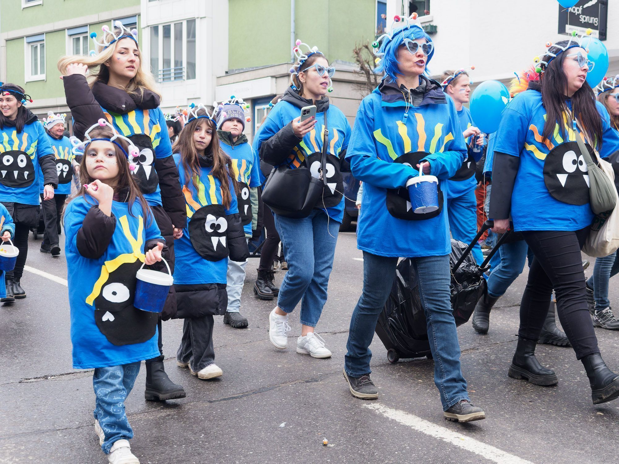 Götzner Fasnatumzug - Samstag 14. Februar (Bildergalerie)