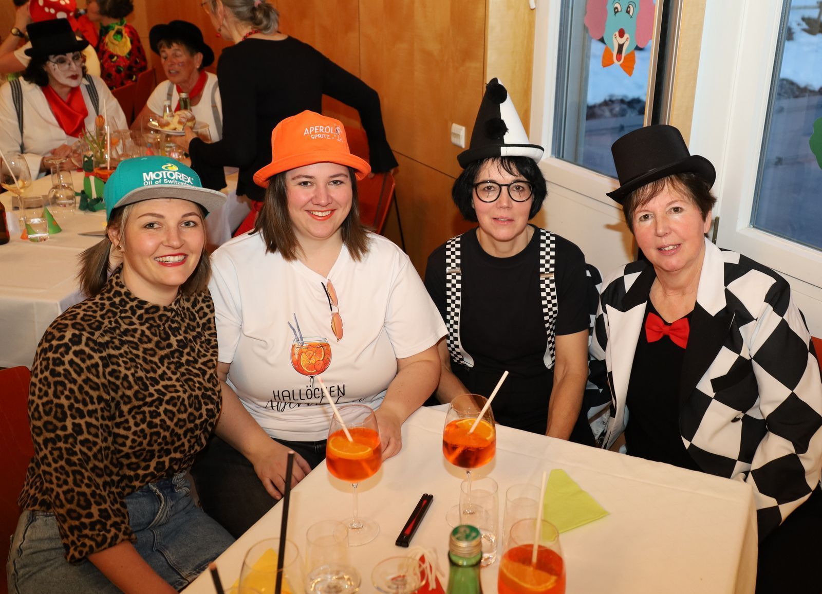 Erstes Kaffeekränzle in Eichenberg begeistert Jung und Alt (Bildergalerie)