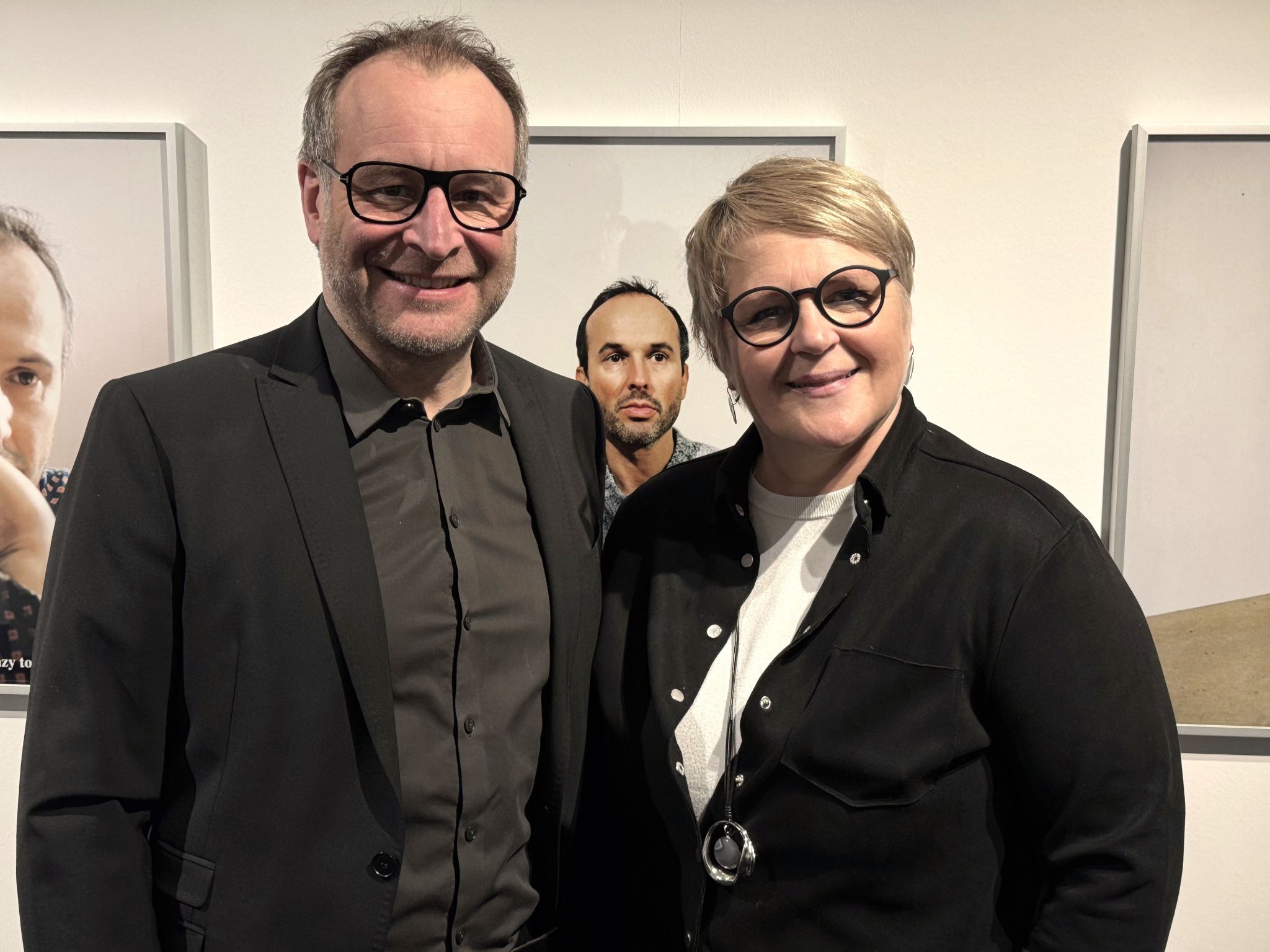 Stadtrat Alexander Juen und Christa Kohler (Kulturabteilung).