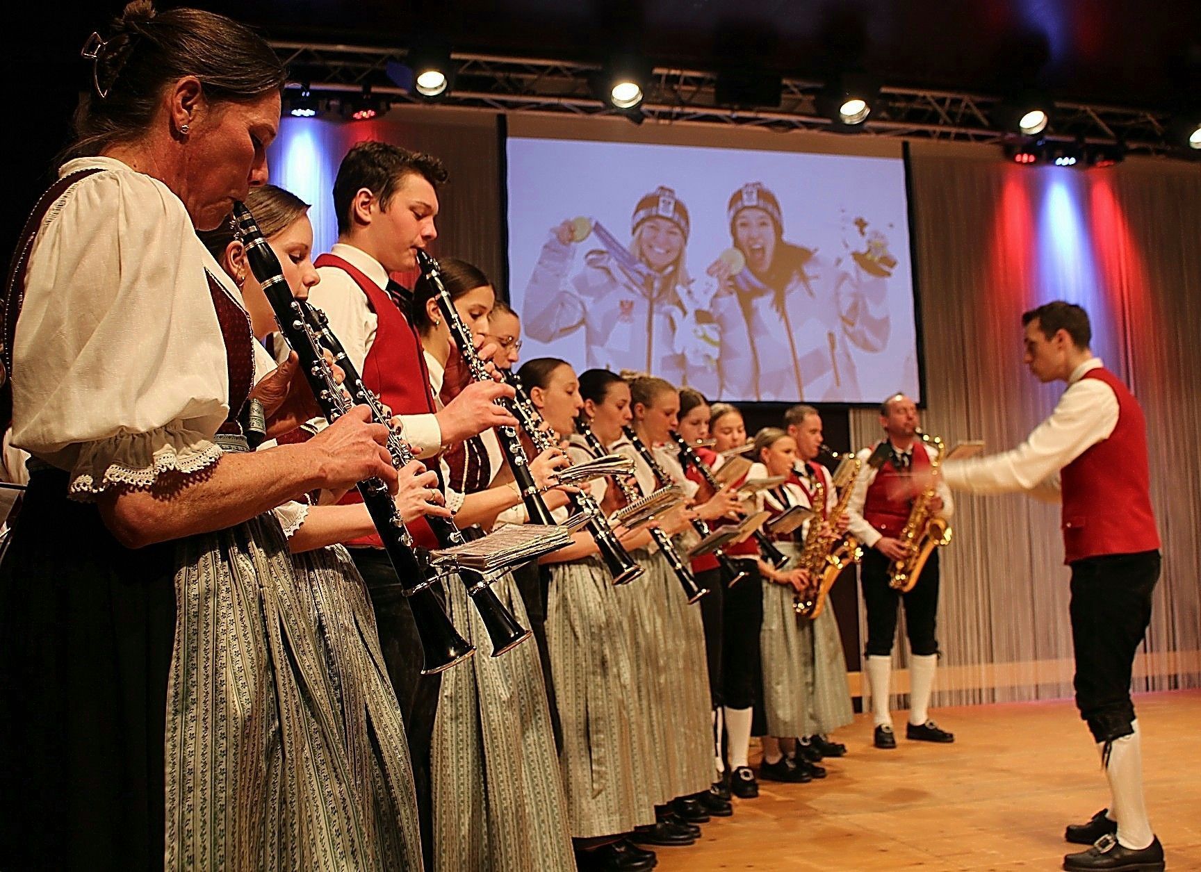 Kapellmeister Manuel Heidegger sorgte mit dem Musikverein Möggers für den schwungvollen Rahmen der Feier.