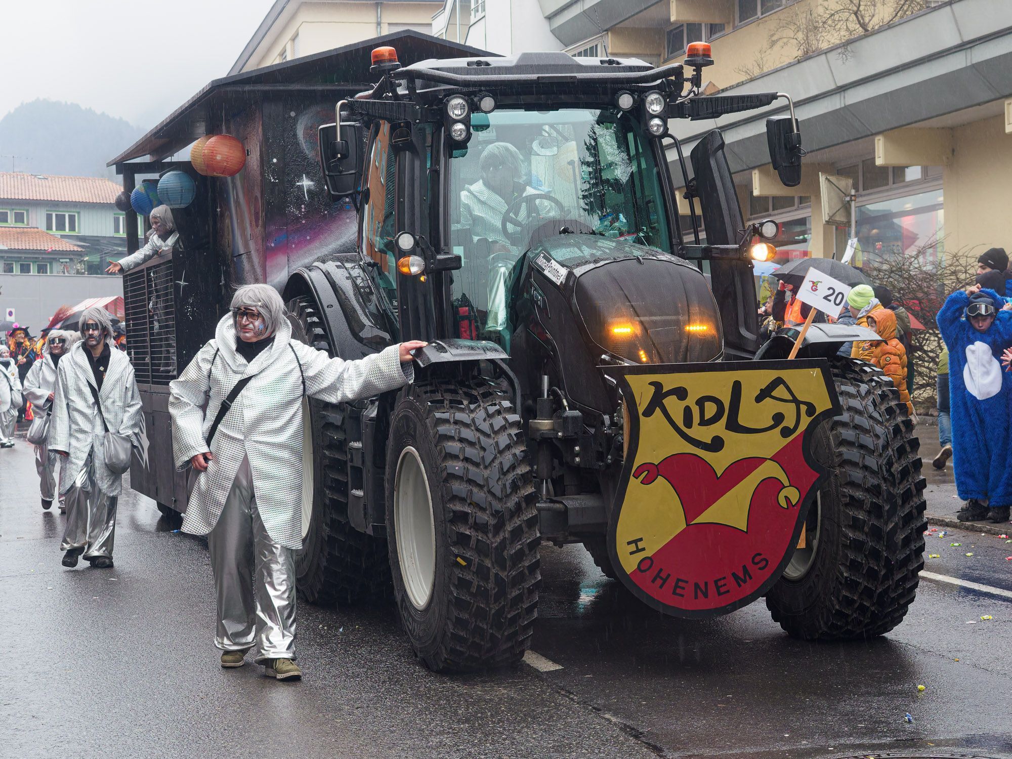 Götzner Fasnatumzug - Samstag 14. Februar (Bildergalerie)
