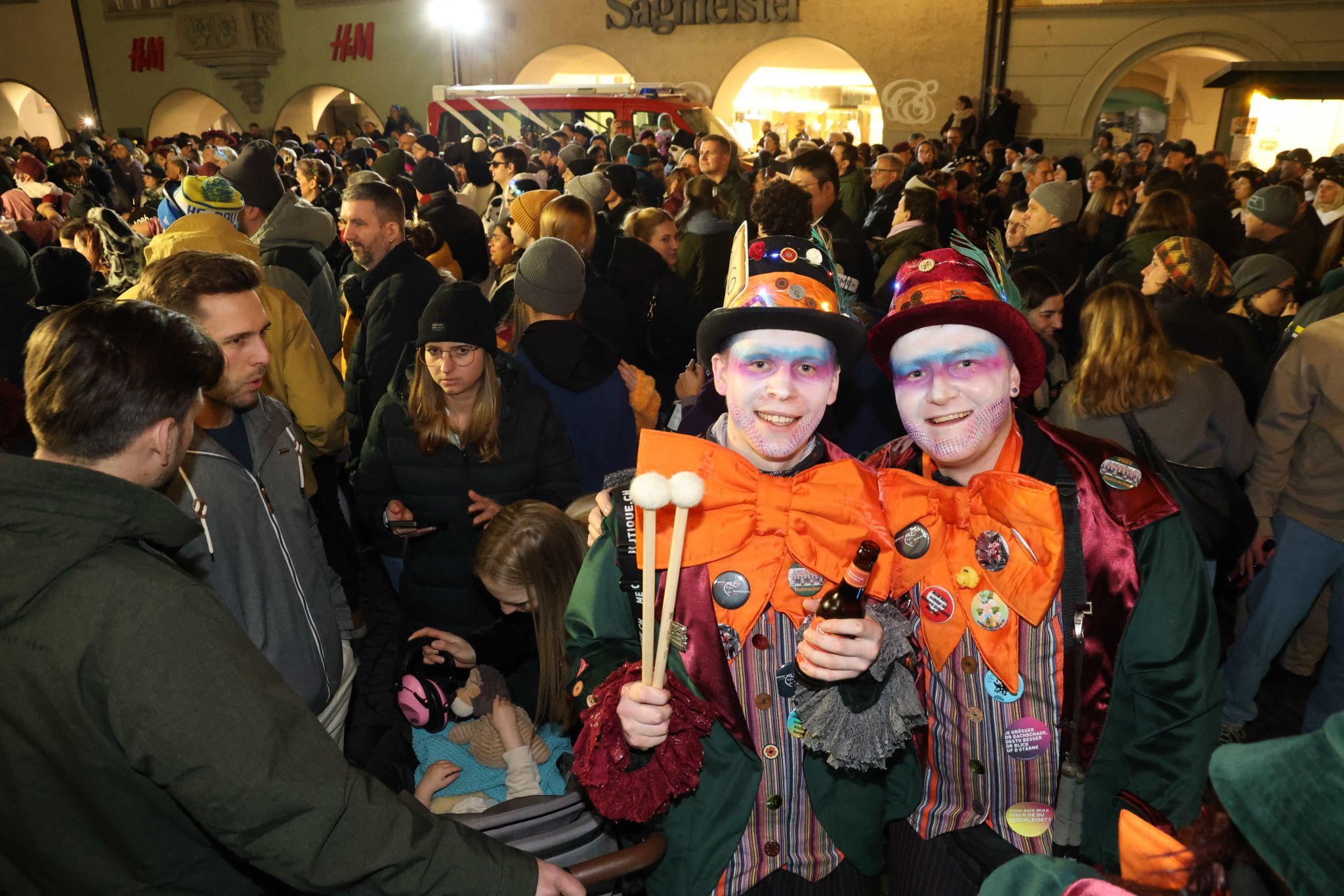 Narrenmesse im Feldkircher Dom und Gugga-Spektakel in Feldkirchs Innenstadt (Bildergalerie)