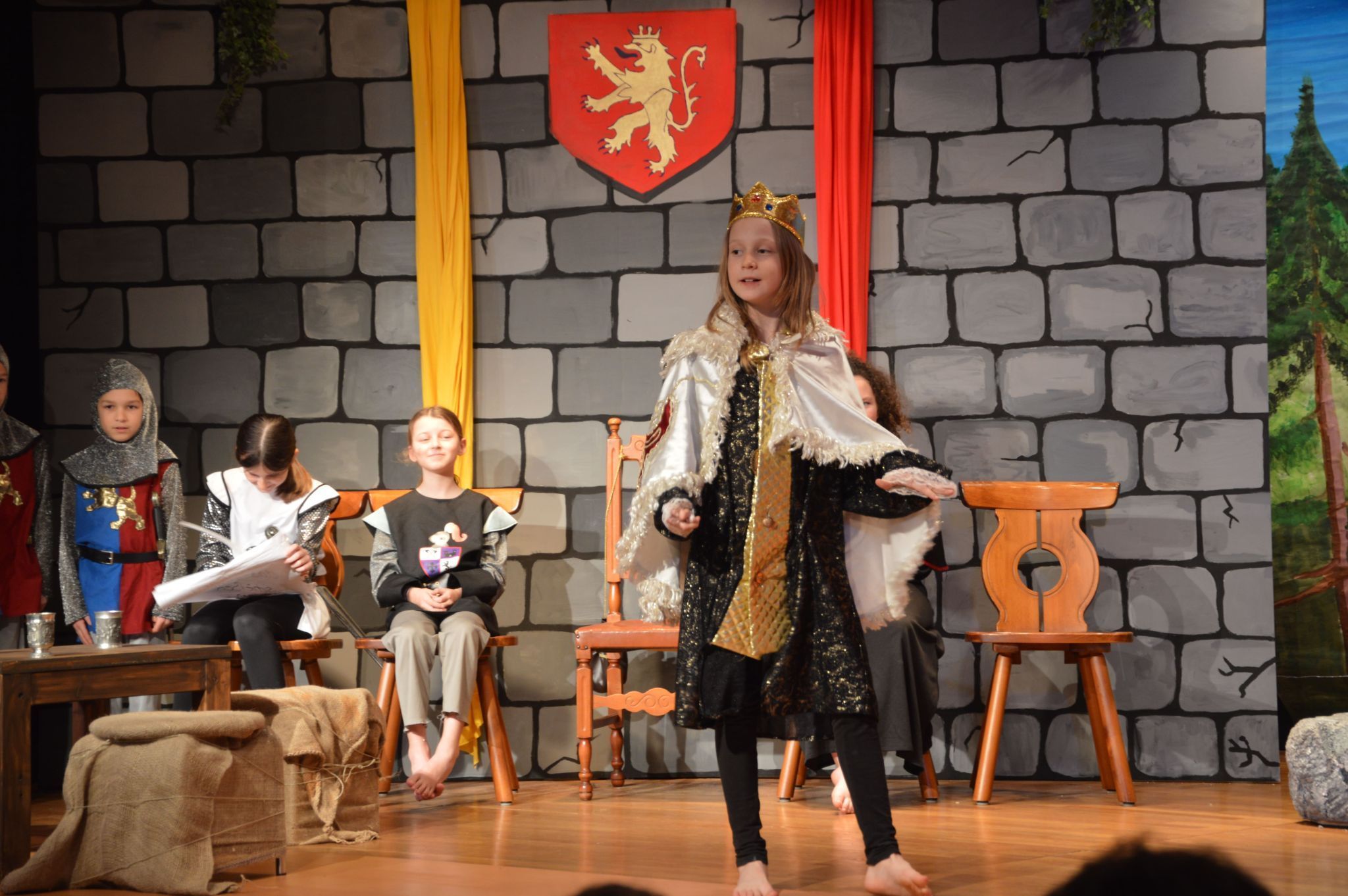 Prinz John beutet das Volk aus