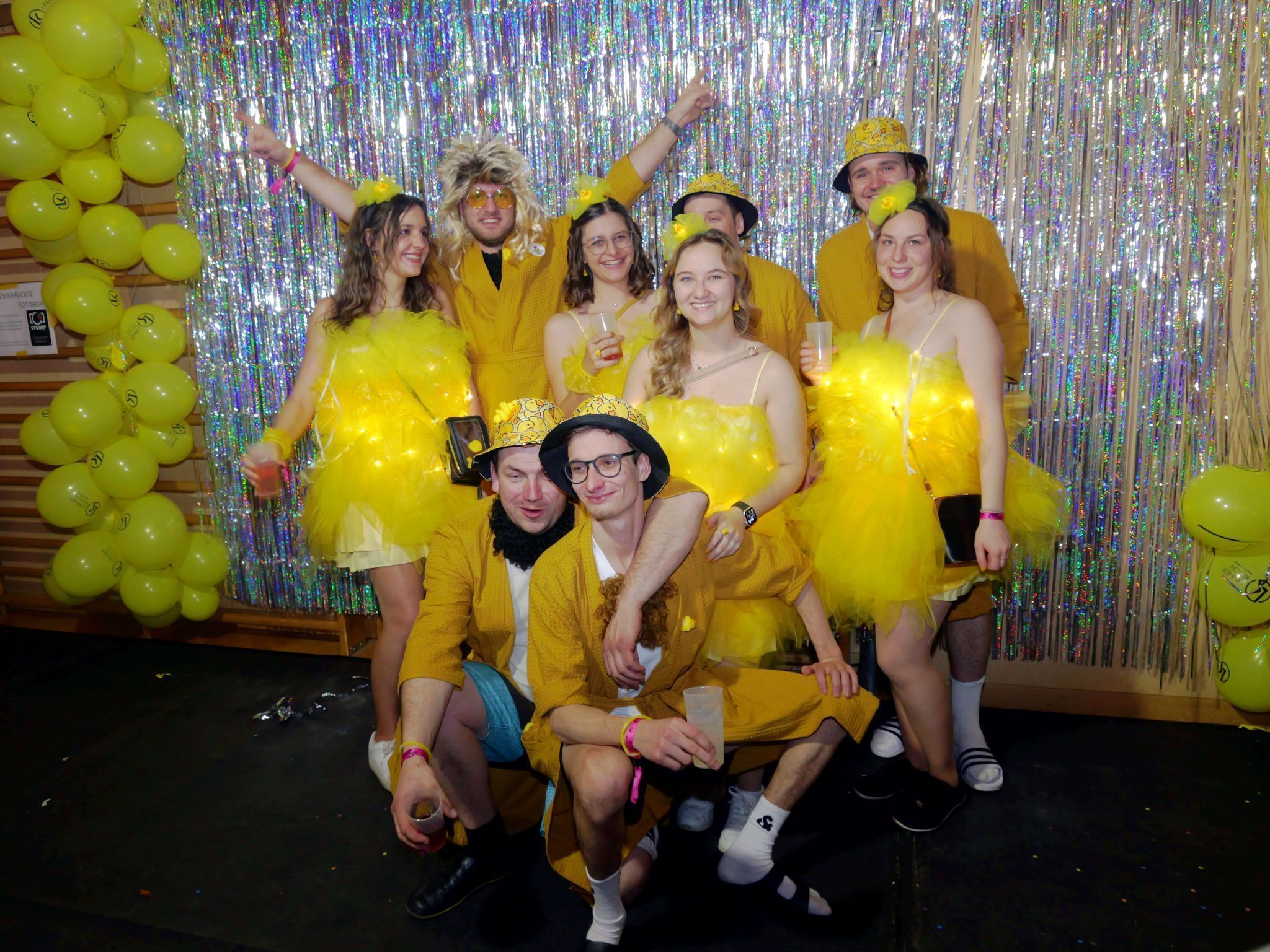 Mit großer Eleganz ließen sich viele Partygänger ablichten.