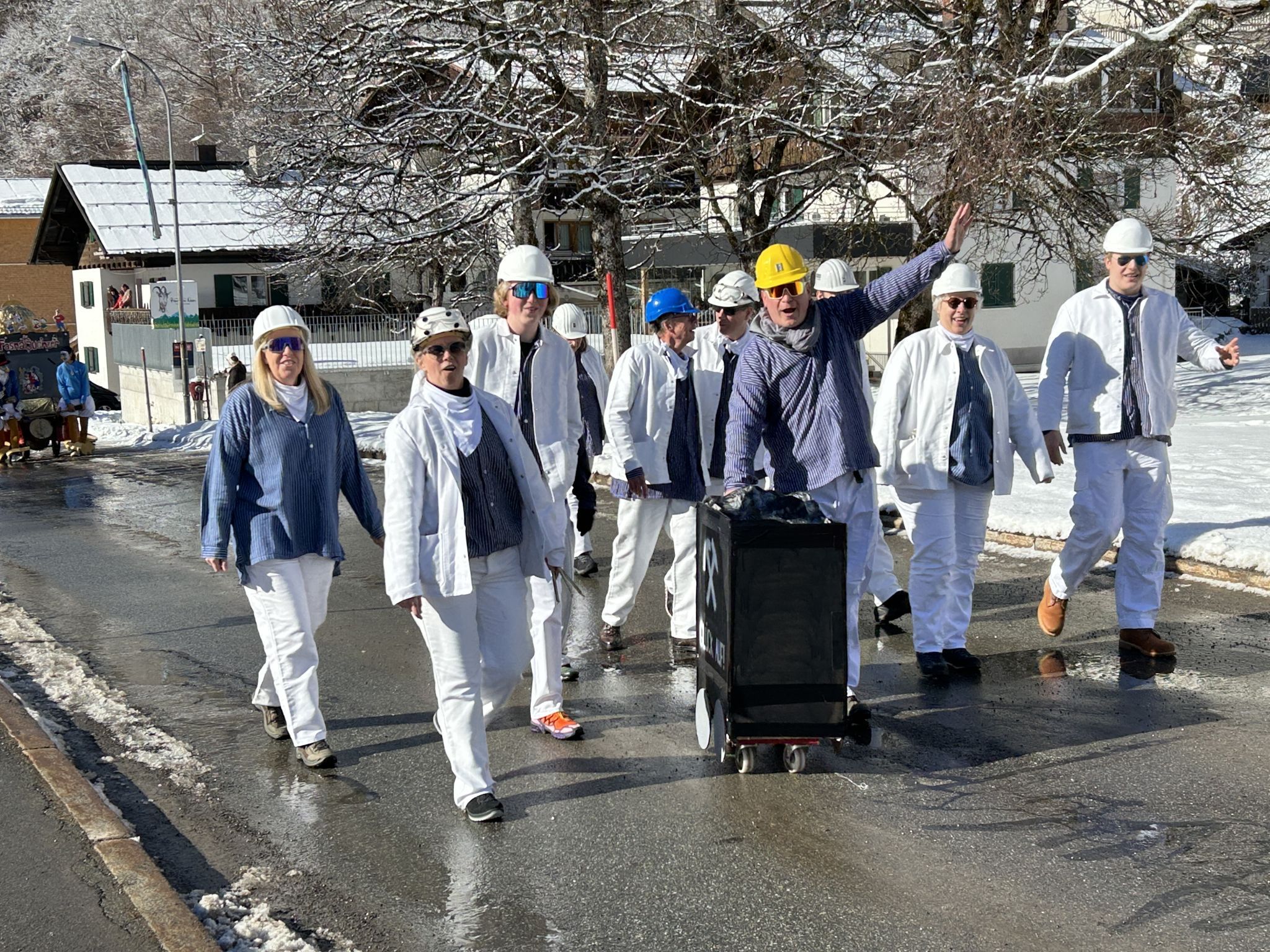 Impressionen vom Faschingsumzug in Partenen  (Bildergalerie)