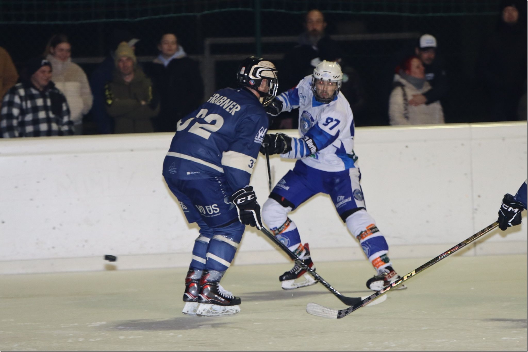 300 Zuschauer mussten ihr Kommen nicht bereuen. 