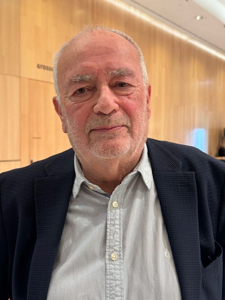 "Ein Schwanengesang" zwischen Glas und Beton