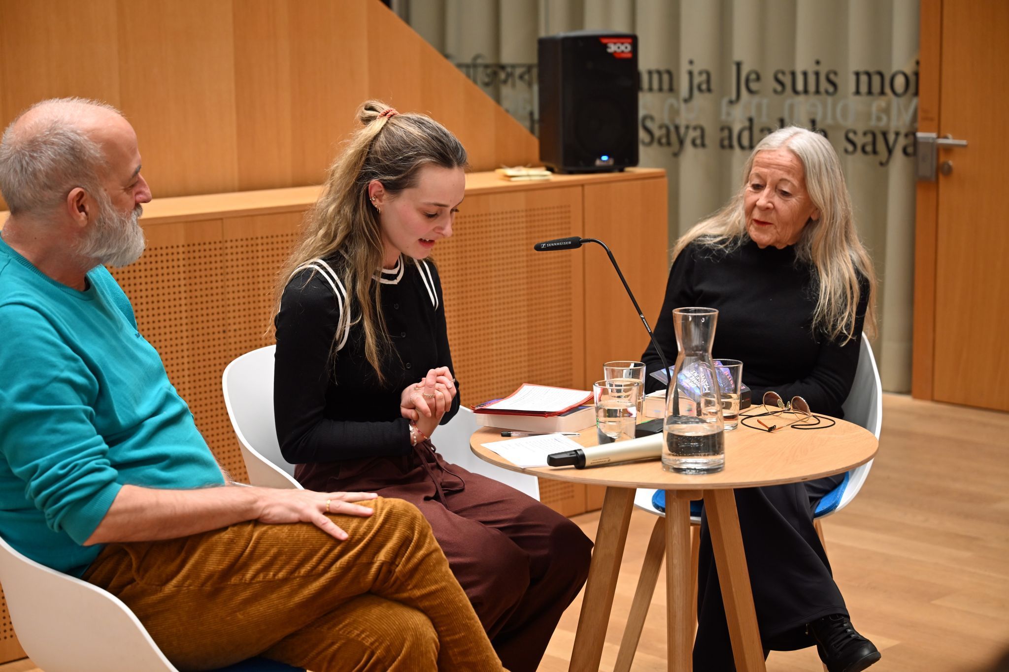 Edith Kneifl gab Einblicke in ihr literarisches Schreiben.