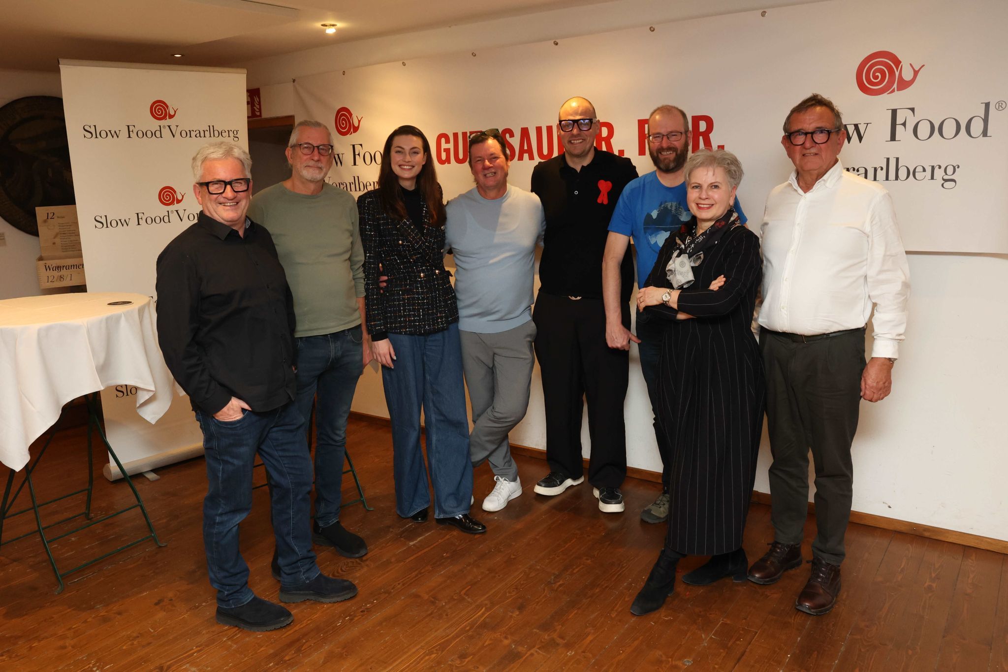 Matthais Ammann, Peter Stöger, Helena Ponier, Wolfgang Ponier, Matthias Vodenac, Vito Mussner, Brigitte Plemel und Schriftführer Khüny.