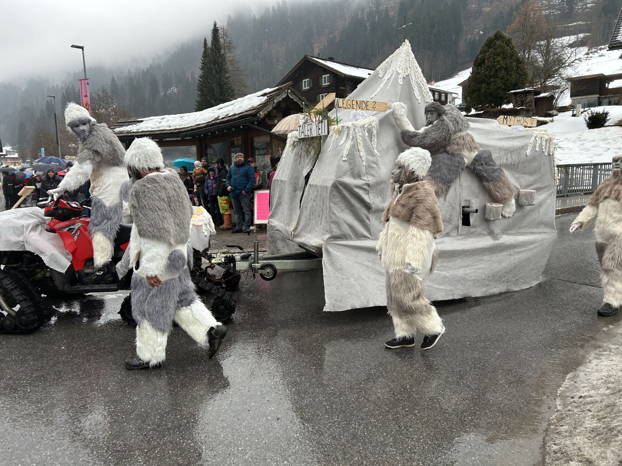 Impressionen vom Faschingsumzug in Silbertal (Bildergalerie)